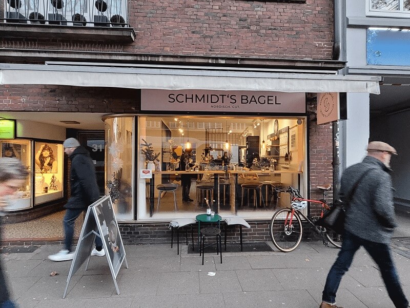 Schmidts Bagel, Hamburg. Blick aufs Schaufenster.